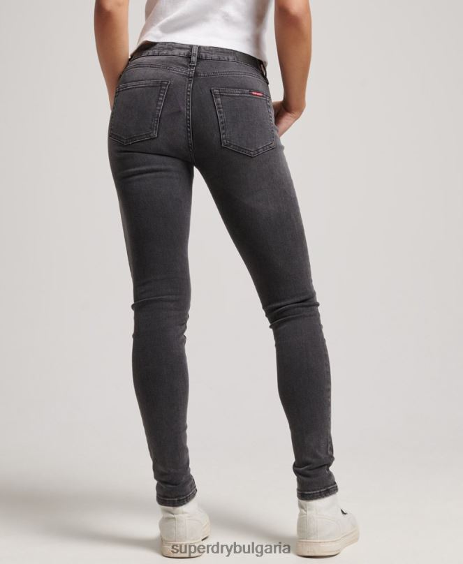 Superdry облекло N00H3885 черен Жени тесни дънки със средна височина от органичен памук