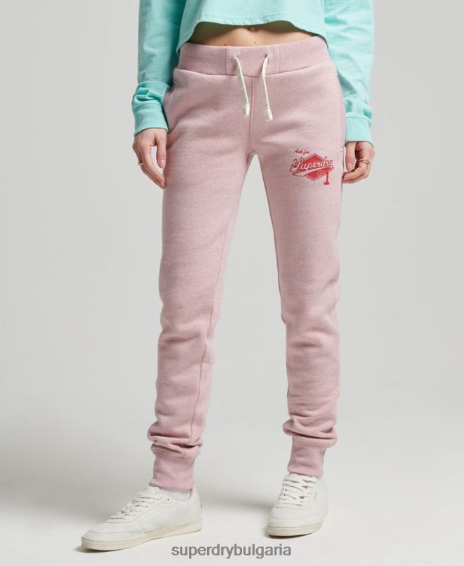 Superdry облекло N00H6577 розово Жени студентски джогинг стил на винтидж сценарий