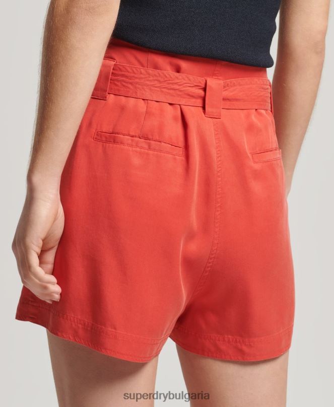 Superdry облекло N00H3138 червен Жени шорти paperbag