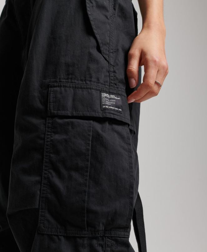 Superdry облекло N00H2567 черен Жени панталони с парашутен захват