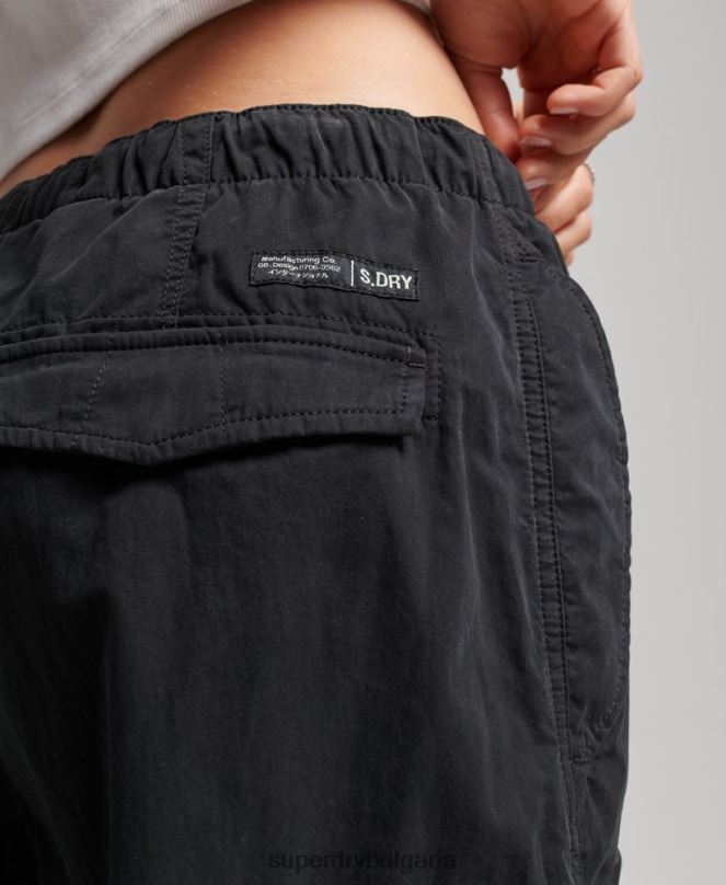 Superdry облекло N00H2567 черен Жени панталони с парашутен захват