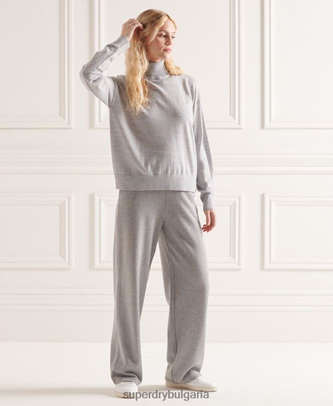 Superdry облекло N00H6651 светло сив Жени мериносов пуловер с ролка на раменете