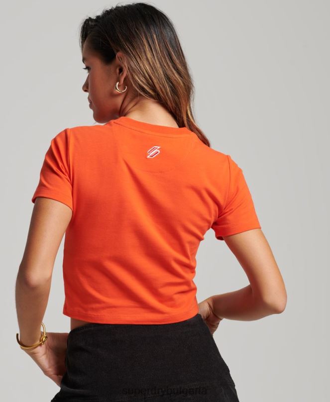 Superdry облекло N00H2318 оранжево Жени миниатюрна тениска с бродирана кодова графика
