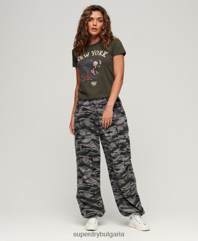Superdry облекло N00H2627 зелено Жени тениска с татуировка в стил 90-те