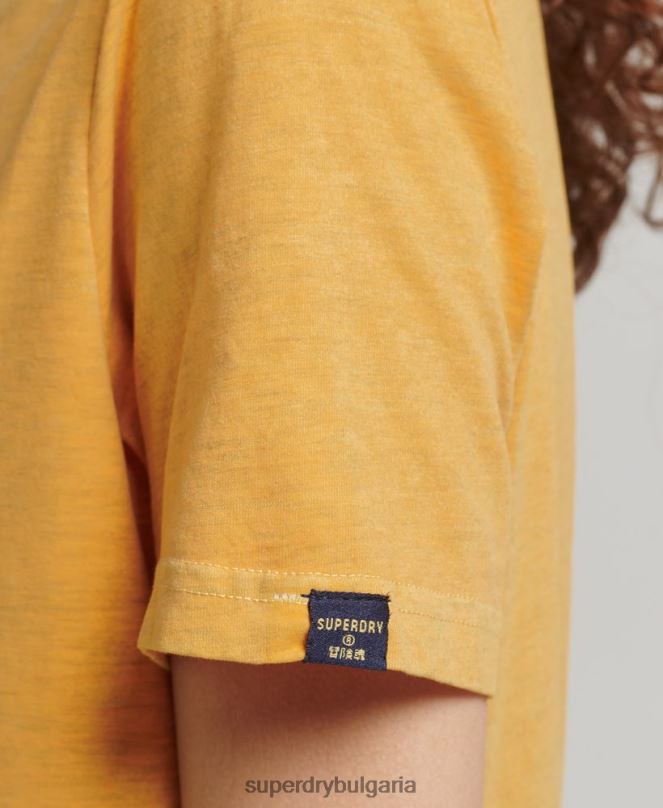 Superdry облекло N00H6219 злато Жени тениска с лого на Cooper Classic от 70-те