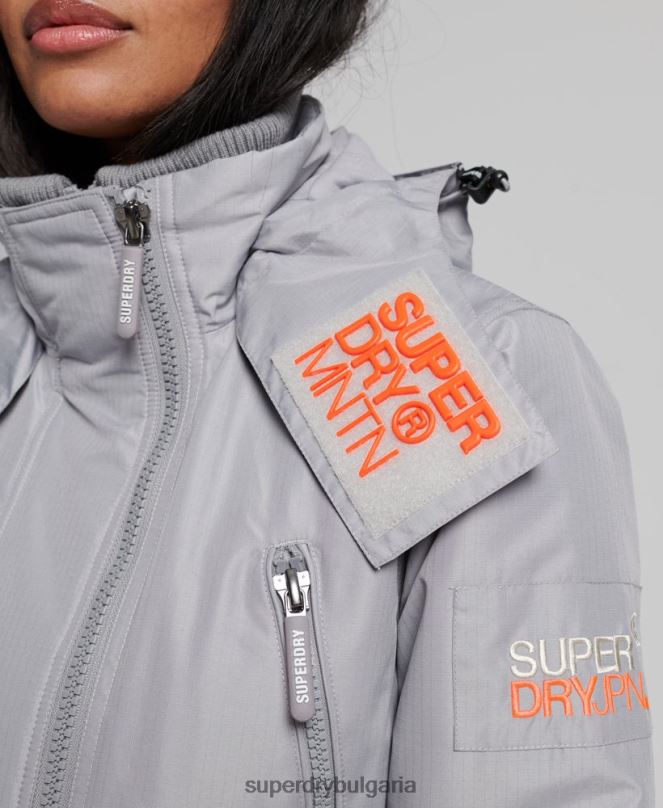 Superdry облекло N00H3533 светло сив Жени планинско яке с ветровка