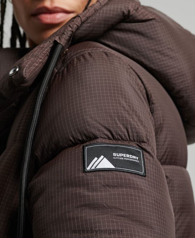Superdry облекло N00H3576 кафяво Жени пухено яке с рипстоп с качулка