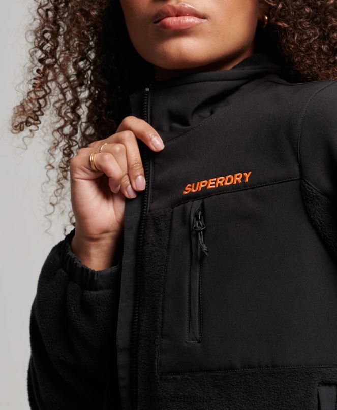 Superdry облекло N00H3615 черен Жени кодово хибридно трекер яке