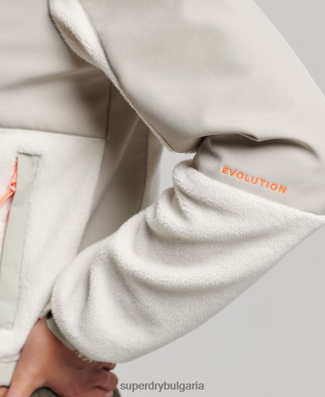 Superdry облекло N00H3616 сметана Жени кодово хибридно трекер яке