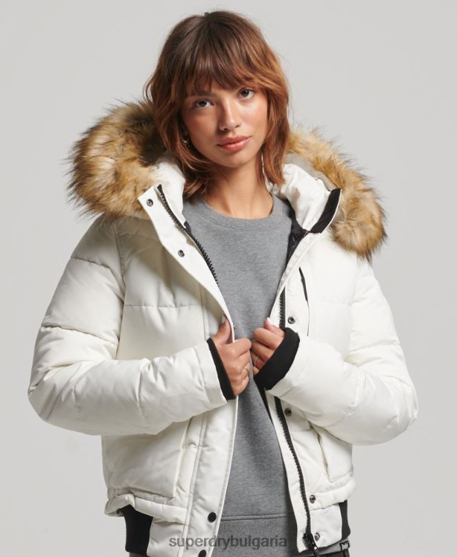 Superdry облекло N00H3768 сметана Жени бомбър яке Everest