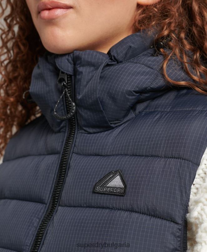 Superdry облекло N00H3797 военноморски флот Жени класически подплатен жилет с качулка
