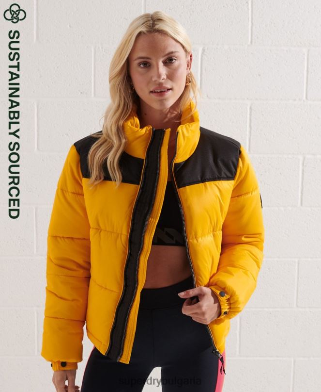 Superdry облекло N00H5477 жълто Жени кодово яке