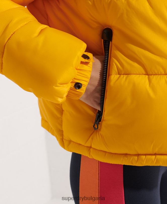 Superdry облекло N00H5477 жълто Жени кодово яке