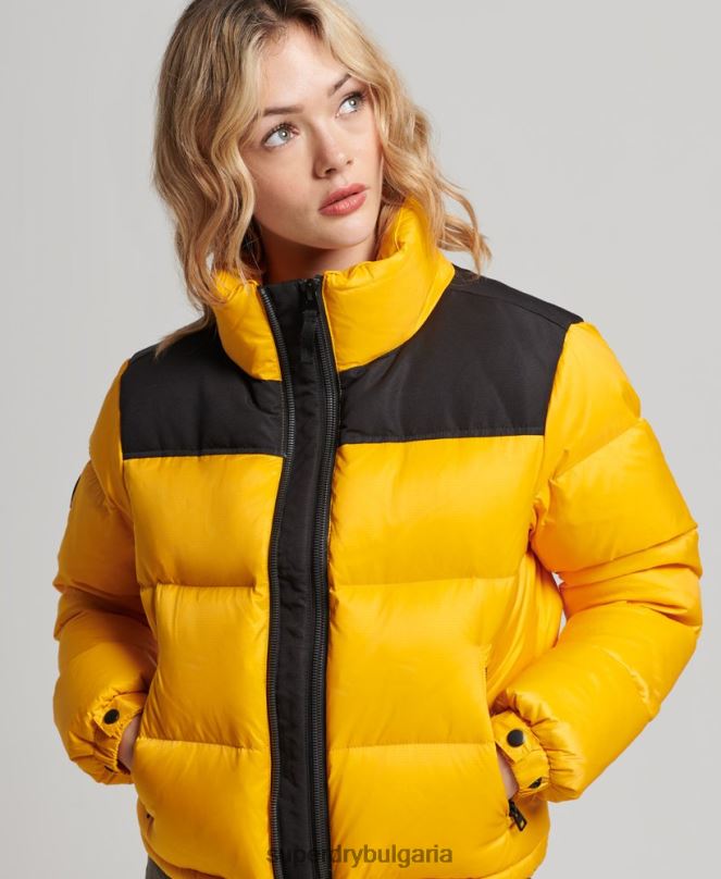 Superdry облекло N00H5511 жълто Жени спортно кодово яке с пуф