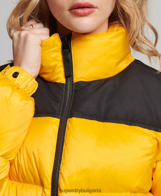 Superdry облекло N00H5511 жълто Жени спортно кодово яке с пуф