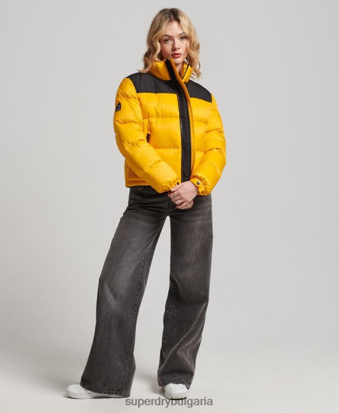 Superdry облекло N00H5511 жълто Жени спортно кодово яке с пуф