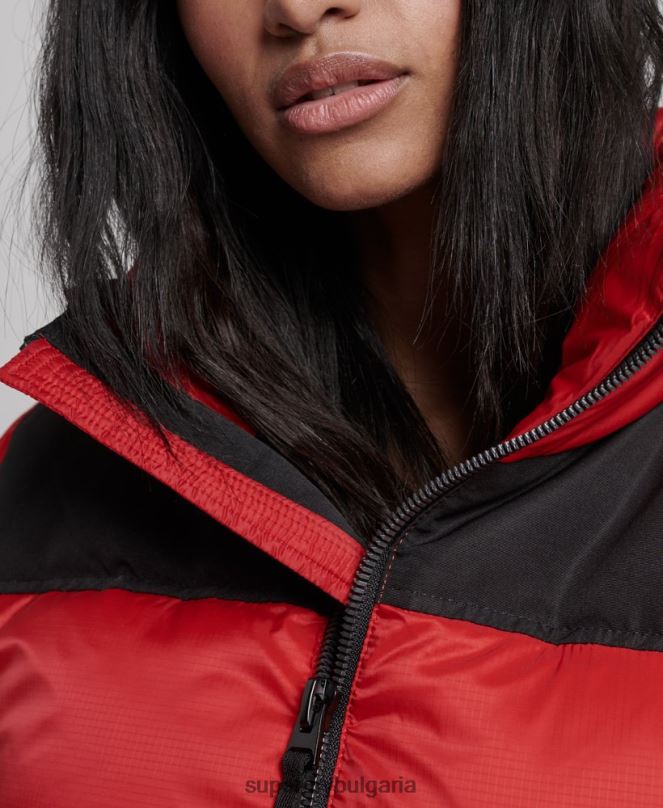 Superdry облекло N00H5524 червен Жени спортно кодово яке с пуф