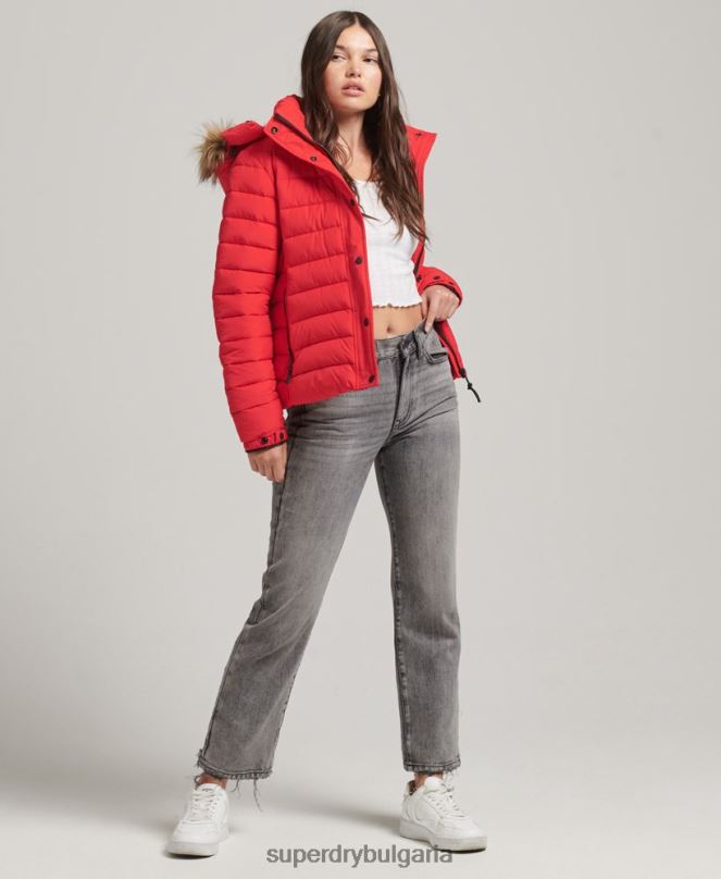 Superdry облекло N00H5571 червен Жени късо пухено яке с качулка от изкуствена кожа