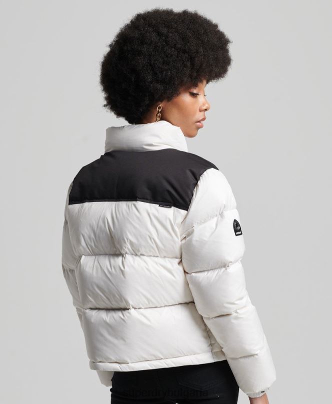 Superdry облекло N00H5579 бяло Жени спортно кодово яке с пуф