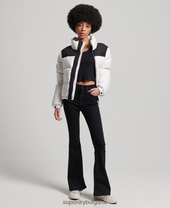 Superdry облекло N00H5579 бяло Жени спортно кодово яке с пуф