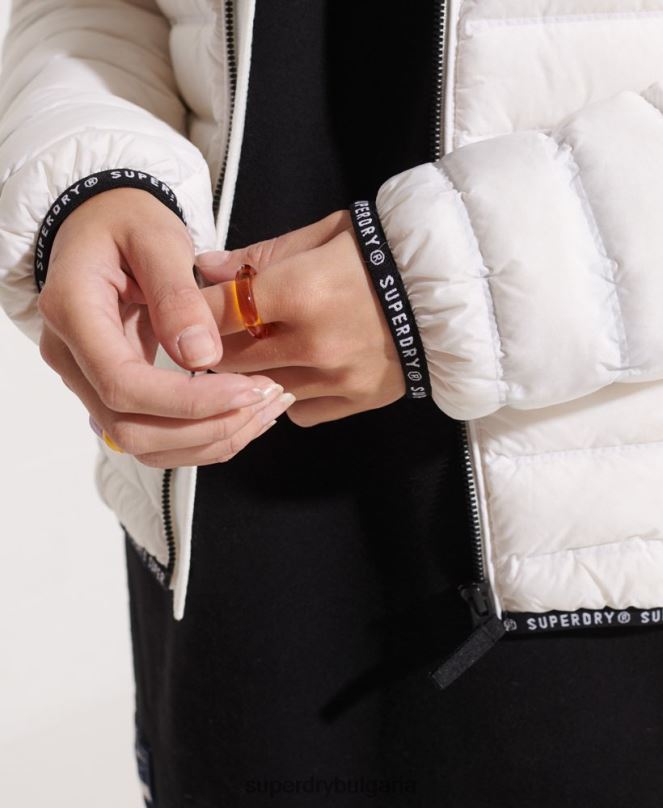 Superdry облекло N00H5612 бяло Жени пухено яке с ядро