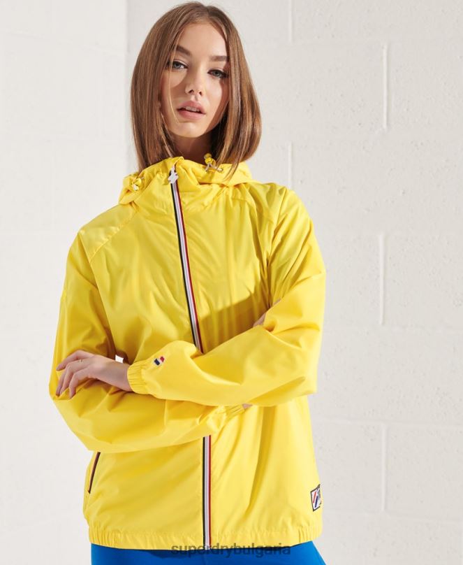 Superdry облекло N00H5637 жълто Жени кодово спортно леко яке