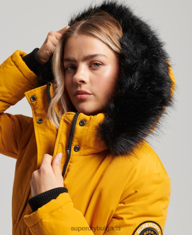 Superdry облекло N00H5740 жълто Жени яке ashley everest parka