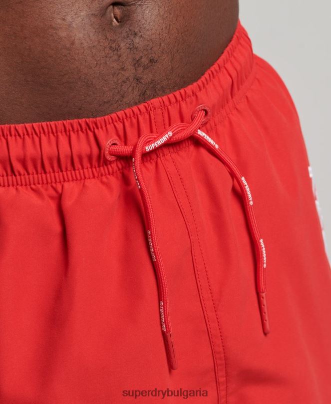 Superdry облекло N00H422 червен мъже 19-инчови рециклирани бански шорти с апликация