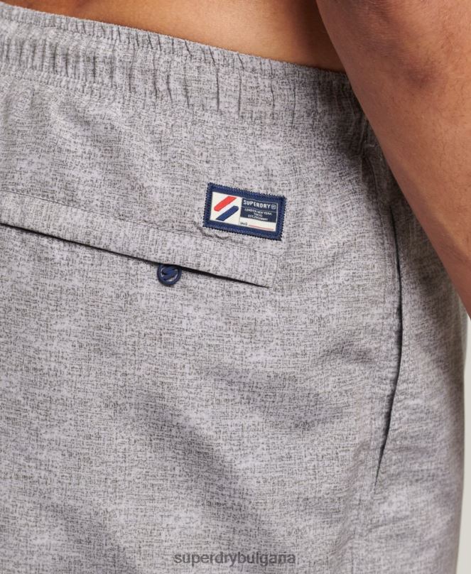 Superdry облекло N00H428 светло сив мъже 19-инчови рециклирани бански шорти с апликация