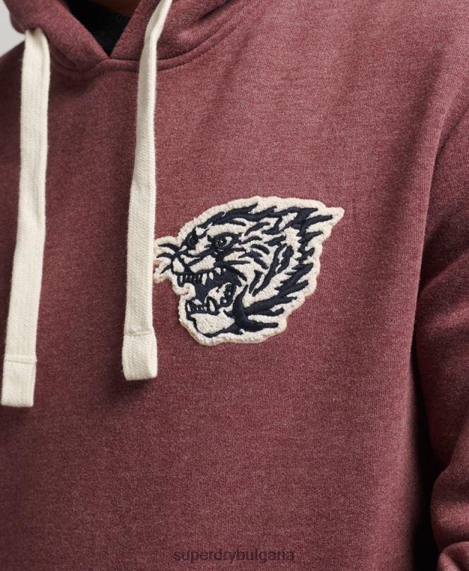 Superdry облекло N00H5167 червен мъже колежанско суичър с винтидж сценарий