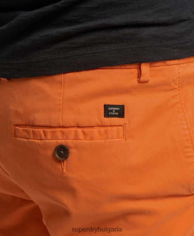 Superdry облекло N00H6475 оранжево мъже къси чино панталони от органичен памук