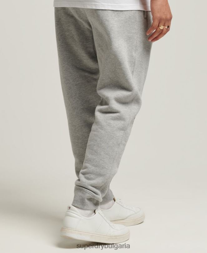 Superdry облекло N00H6369 сиво мъже джогинг с апликации