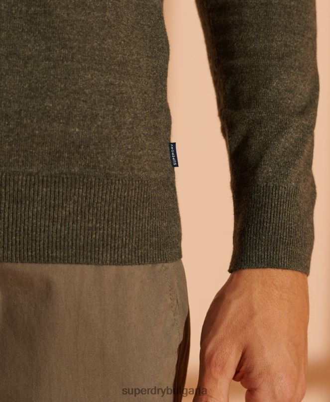 Superdry облекло N00H1352 зелено мъже пуловер с оранжев етикет с v-образно деколте