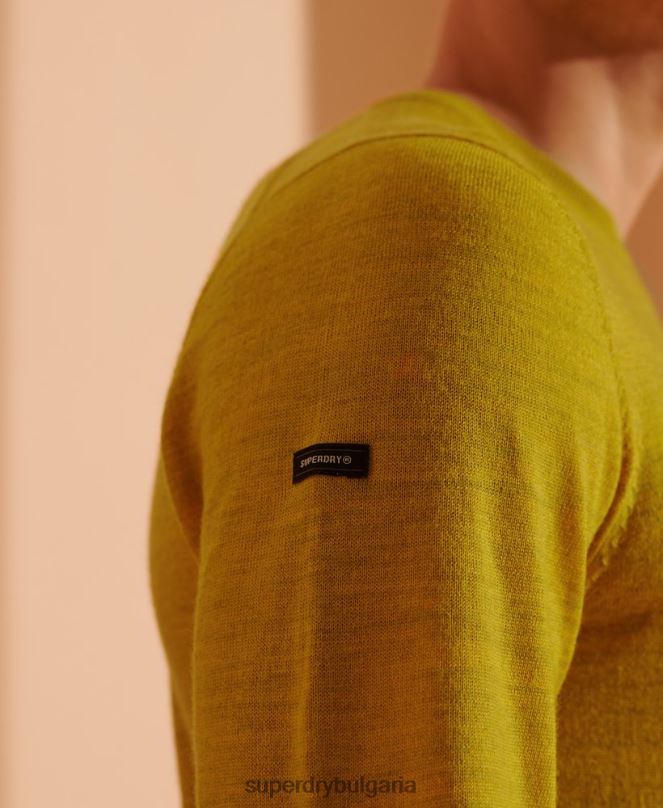 Superdry облекло N00H5303 жълто мъже лек мериносов джъмпер