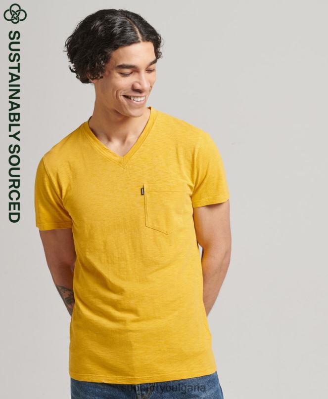Superdry облекло N00H4801 жълто мъже тениска с джоб с v-образно деколте и органичен памук