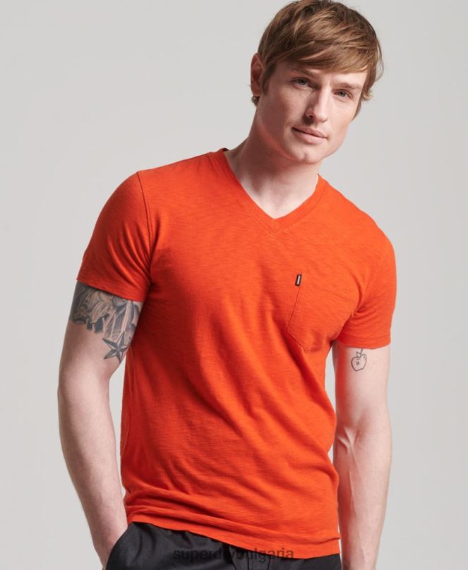 Superdry облекло N00H4810 оранжево мъже тениска с джоб с v-образно деколте и органичен памук