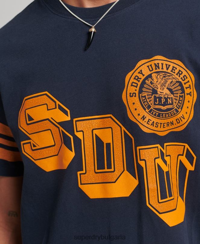 Superdry облекло N00H4875 военноморски флот мъже тениска с графика на атлетичен колеж