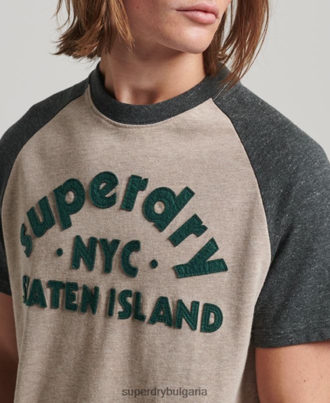Superdry облекло N00H5 бежово мъже реколта страхотна тениска тип реглан с апликации за открито