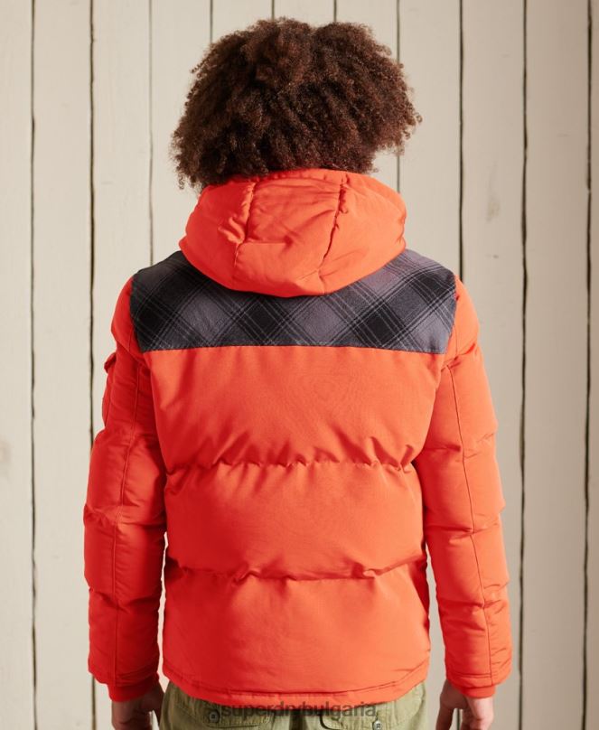 Superdry облекло N00H4487 оранжево мъже ватирано яке Еверест