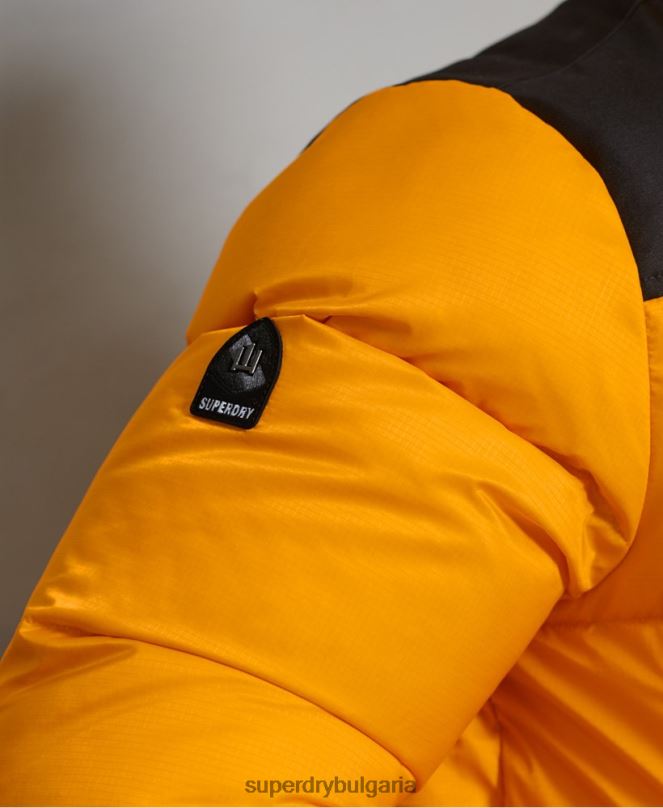 Superdry облекло N00H4507 жълто мъже пухено яке със спортен код