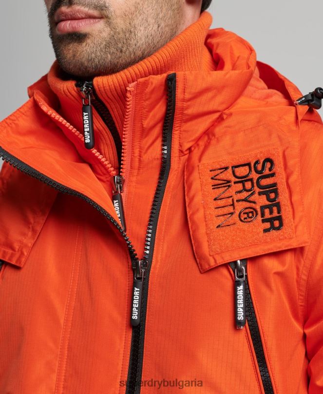 Superdry облекло N00H944 оранжево мъже горско яке с ветровка