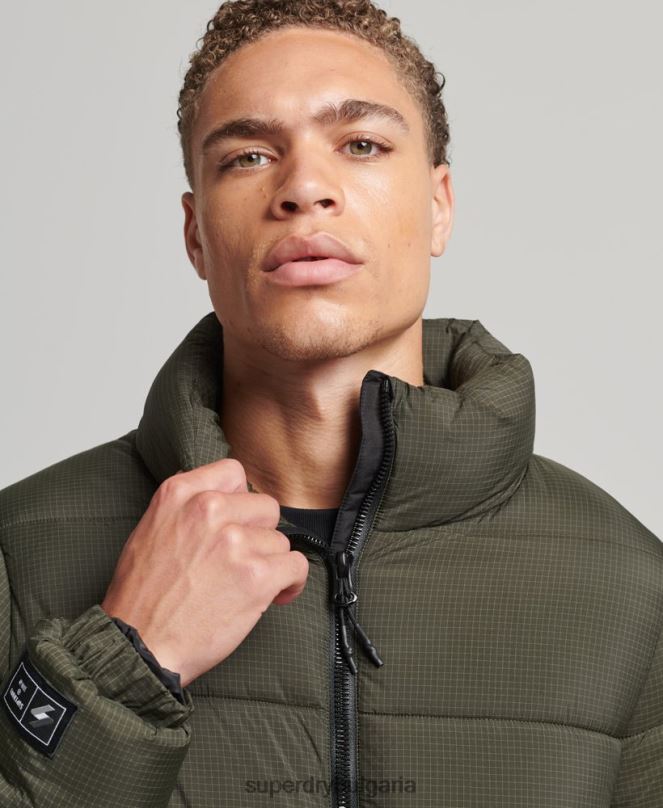 Superdry облекло N00H956 зелено мъже спортно пухено яке без качулка