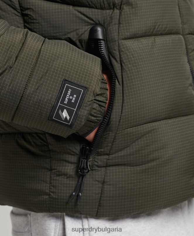 Superdry облекло N00H956 зелено мъже спортно пухено яке без качулка