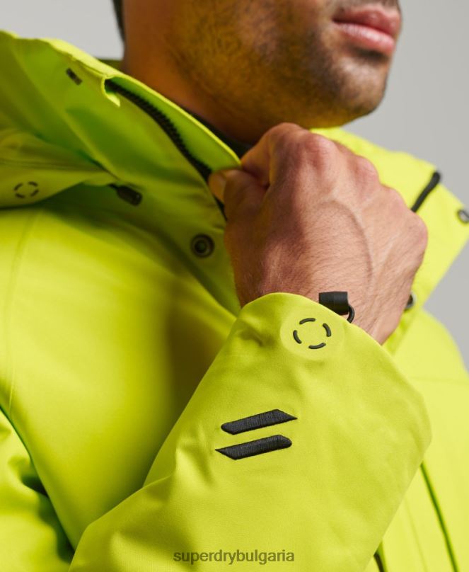 Superdry облекло N00H977 жълто мъже снежно ултра яке